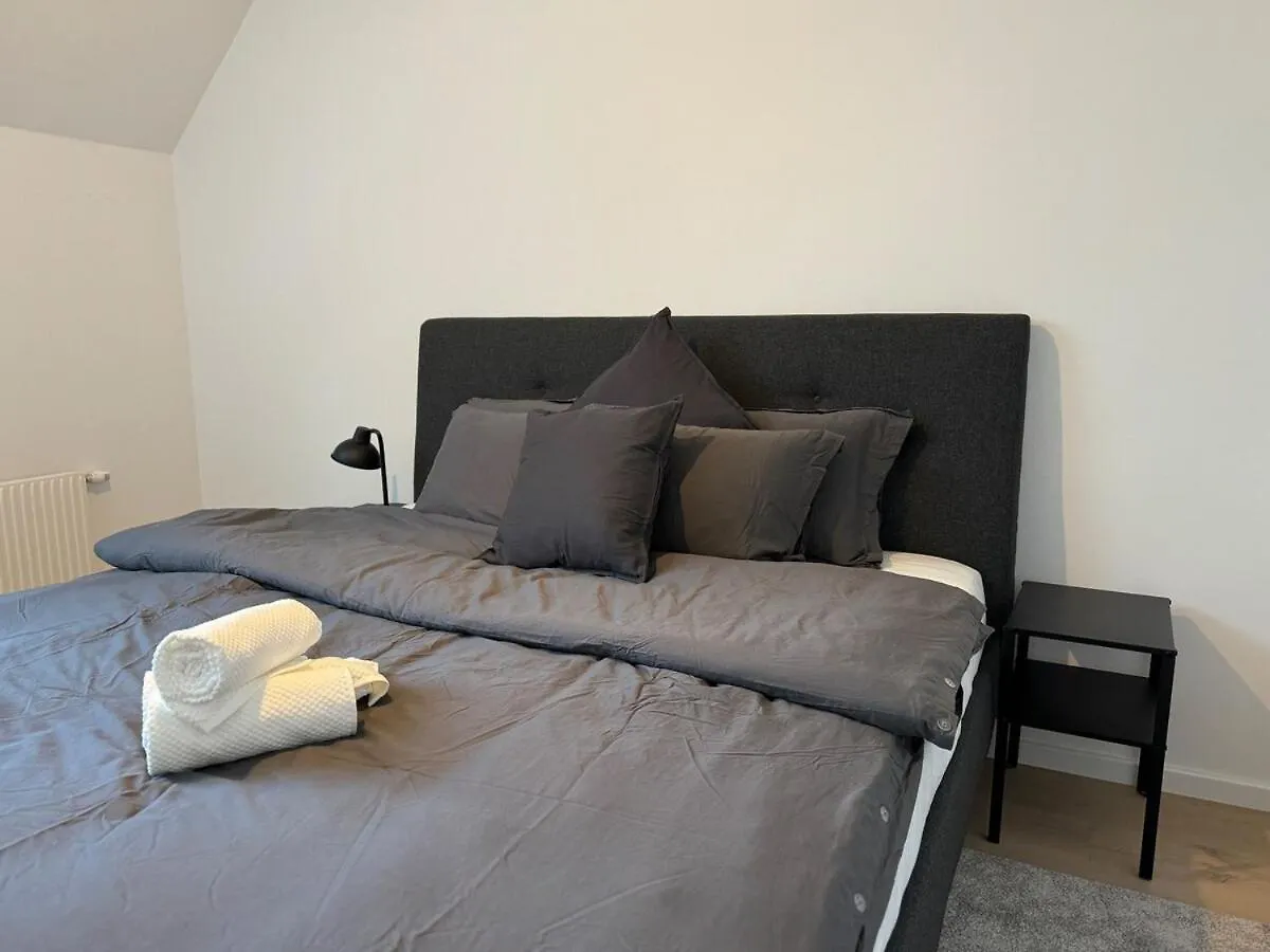 Train Station, Kahlenberg, Historic, Danube - Axara Housing Fhg 16 Apartment Vienna Austria