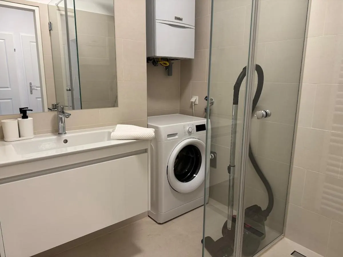 Train Station, Kahlenberg, Historic, Danube - Axara Housing Fhg 16 Apartment Vienna